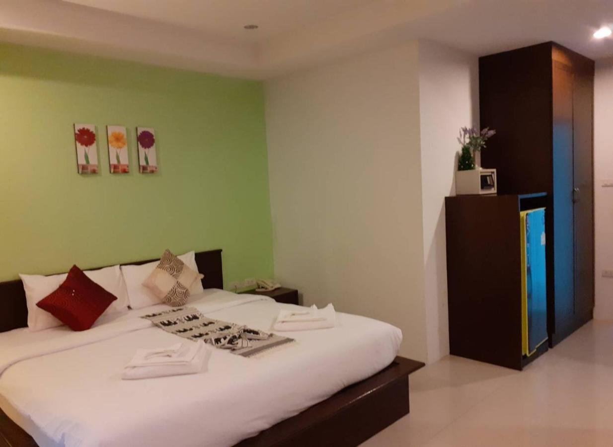 Nicha Residence Kamala Beach Exterior photo